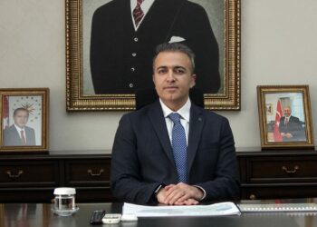 Karaman Valisi Hayrettin Çiçek, göreve başladı