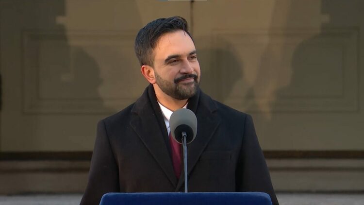 Kentin zenginlerinden alınan vergiler artırılmalı