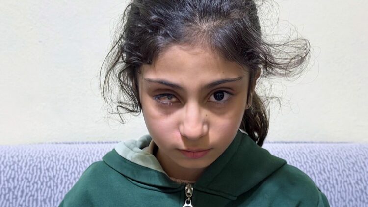 Kırılan gözlük camı nedeniyle sağ gözünü kaybetti; aile şikayetçi oldu