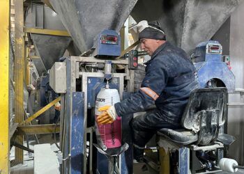 Kütahya'da fabrikalar çalıştıracak işçi bulamıyor