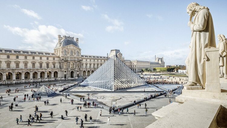 Louvre Müzesi çalışanları yeniden grev kararı aldı