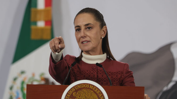 Meksika Küba'ya petrol göndermeye devam edecek