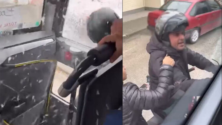 Adana'da motosiklet sürücüsü servis minibüsünün camını kaskıyla kırdı