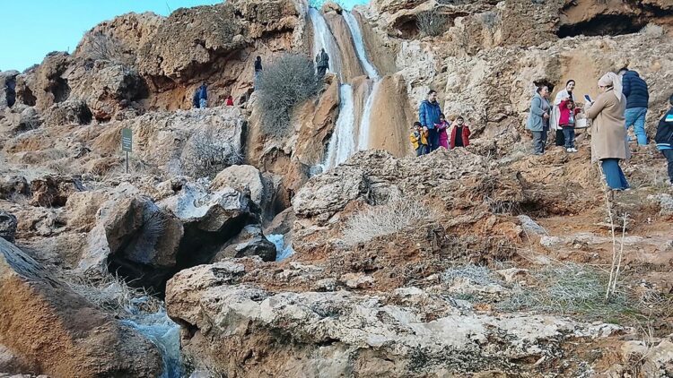 Mardin'de 'bereketin müjdeleyicisi' GAP Şelalesi, 2 yıl aradan sonra akmaya başladı