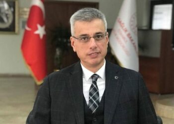 Milletimize hizmet için gece gündüz çalışıyoruz