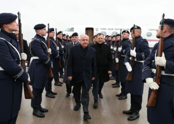 Milli Savunma Bakanı Yaşar Güler Almanya’da