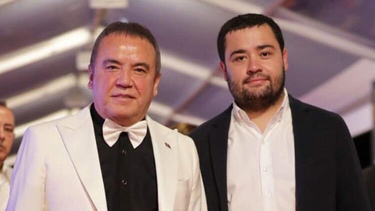 Muhittin Böcek ile oğlu, sevgililerine lüks araçlar ve saatler hediye etmiş