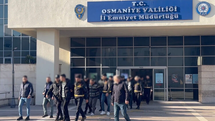 Osmaniye merkezli 3 ilde telefon dolandırıcılarına operasyon