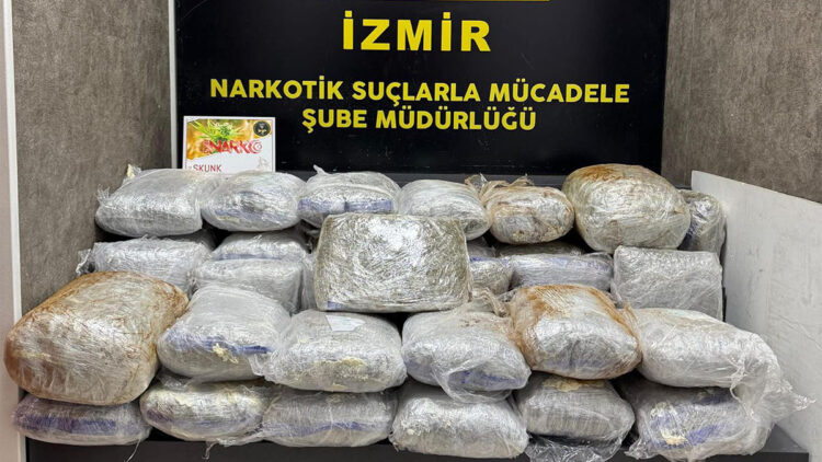 Otomobilden 65 kilo skunk çıktı; 1 tutuklama