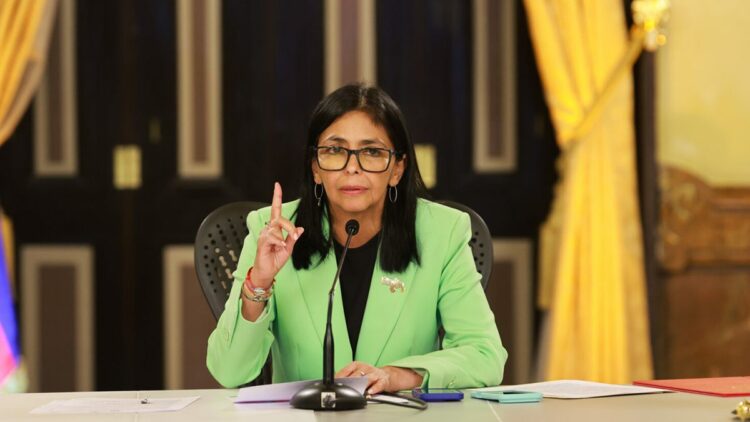 Petrol satışından elde edilecek gelir sağlık sistemi için kullanılacak