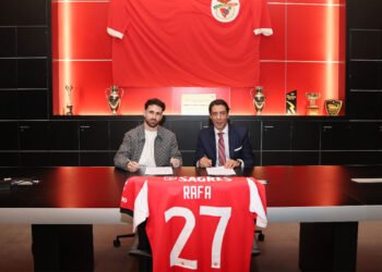 Rafa Silva Benfica'yla 2028'e kadar sözleşme imzaladı