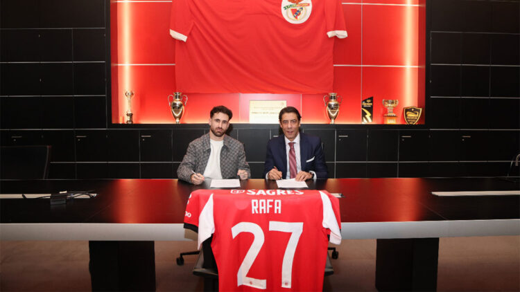 Rafa Silva Benfica'yla 2028'e kadar sözleşme imzaladı