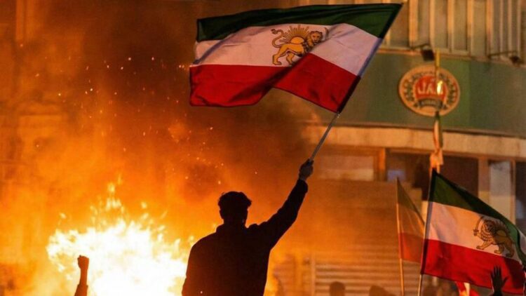 Reuters: İran protestolarında ölü sayısı 2 bine çıktı