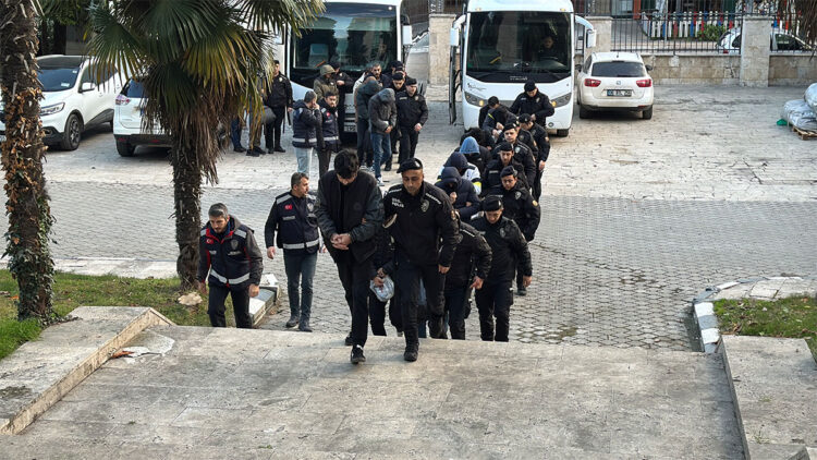 Samsun merkezli 'çocuk müstehcenliği' soruşturmasında 17 şüpheli adliyede