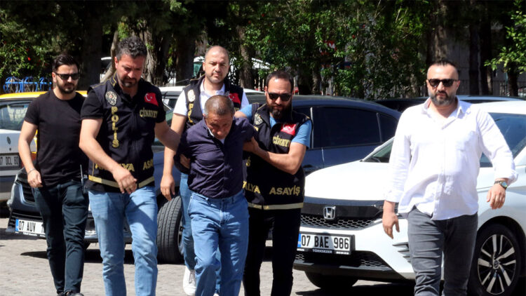 Huzurevindeki 3 arkadaşını öldüren sanık için 3 kez ağırlaştırılmış müebbet