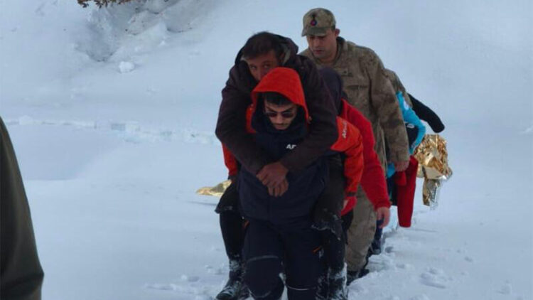 Siirt’te GES tesisinde mahsur kalan işçi kurtarıldı
