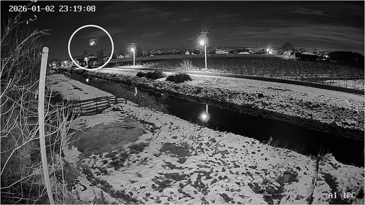 Samsun’da gök taşının düşme anı kamerada