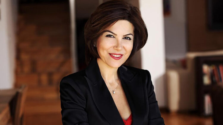 Sedef Kabaş gözaltına alındı