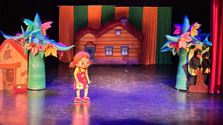 Niloya ve arkadaşları yarıyıl tatilinde eğlenceyi şehrine getiriyor