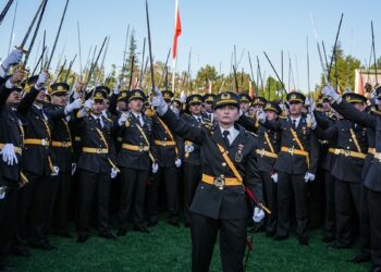 Teğmen Fatih Kaya'nın ihracı mahkemeden döndü