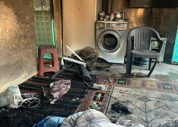 Tek başına yaşadığı evde çıkan yangında öldü