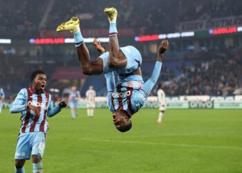 Trabzonspor, Kasımpaşa'yı 2-1 mağlup etti