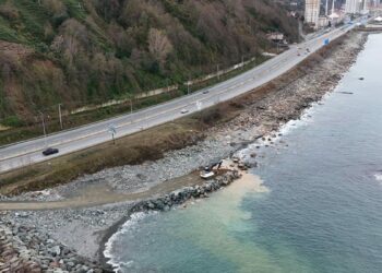Trafik kazalarına 'deniz dolgusuyla yan yol’ formülü