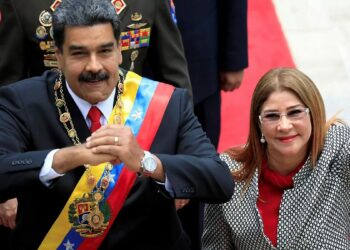 Trump duyurdu; Maduro ve eşi yakalanarak ülke dışına çıkarılmıştır