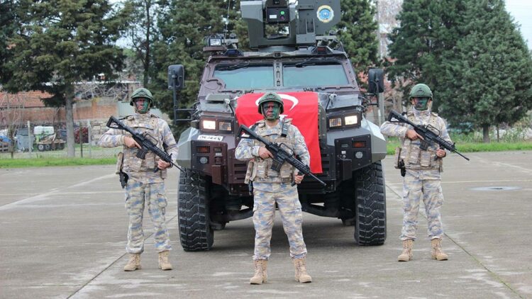 Türk askeri yeni yıla da görevi başında girdi