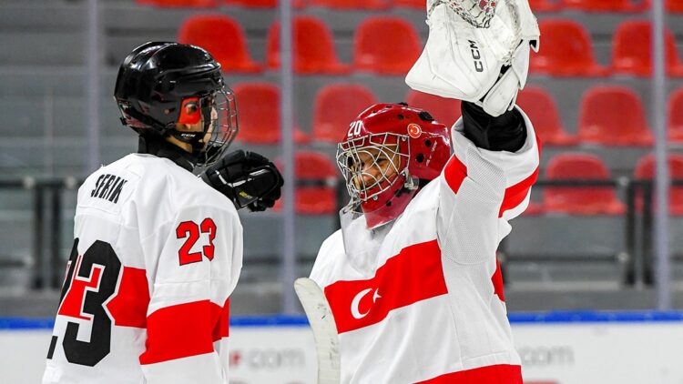Türk buz hokeyinde Dünya Şampiyonası heyecanı başladı