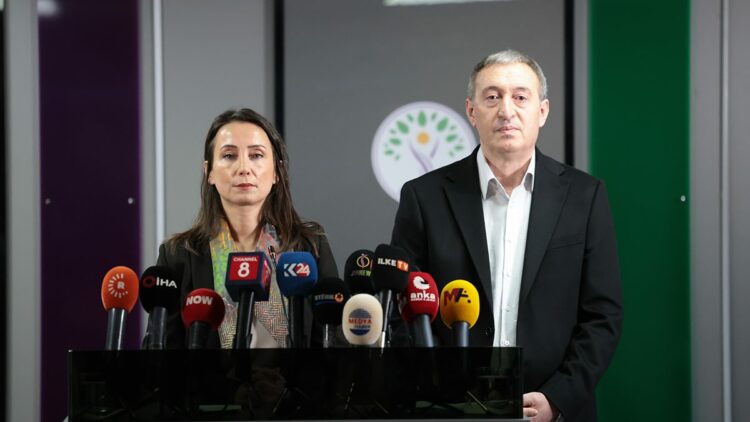 Türkiye barış rolünü oynamalıdır