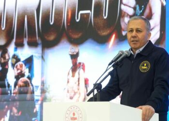 Uyuşturucuyla mücadele, bir milletin istikbalini savunma meselesidir
