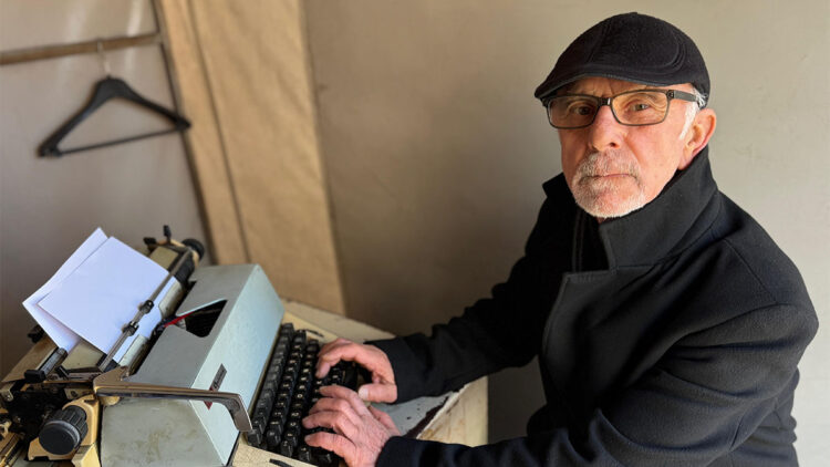 Arzuhalcilik yapan Halit Arı ‘yapay zeka’dan dertli