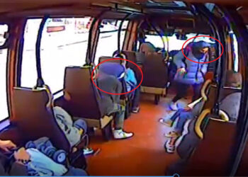 Ankara'da yüzlerinde maske ile evleri soydular