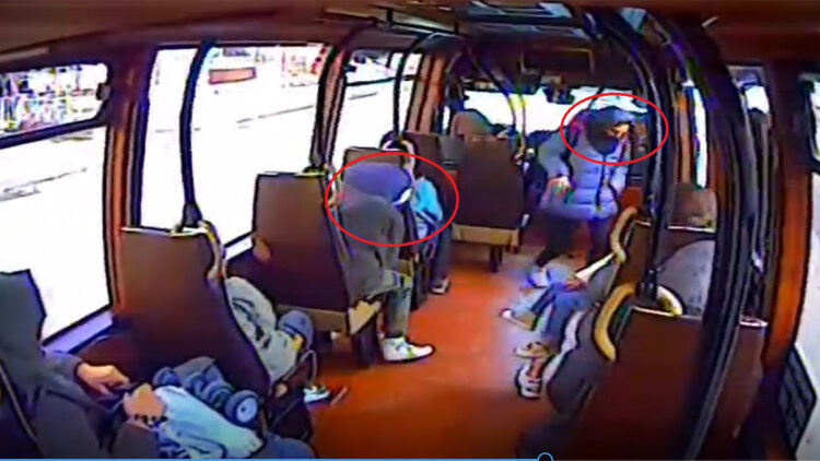 Ankara'da yüzlerinde maske ile evleri soydular