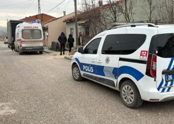 Yatağında ölü bulunan Eren’in ölüm nedeni araştırılıyor