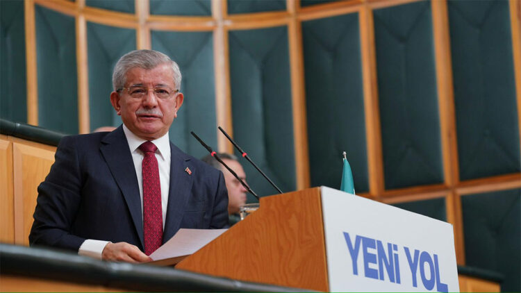 Parmaklaştırılan siyasetçileri alanlar düşünsün