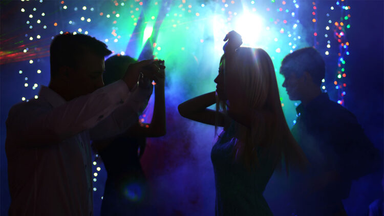 Ankara'da gece kulüplerinde kız çocukları çalıştırılıyor iddiası doğrulandı