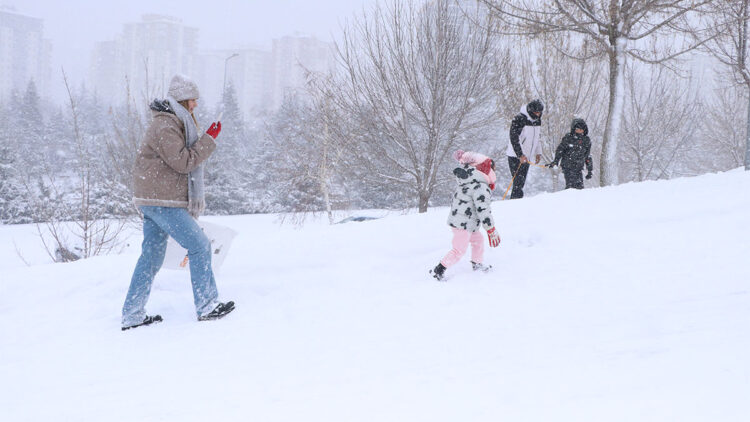 Ankara'da yarın okullar tatil mi?