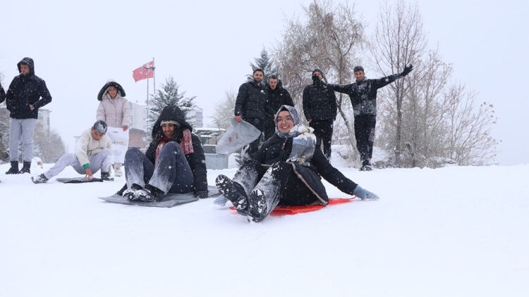 2 Ocak'ta eğitime ara verildi