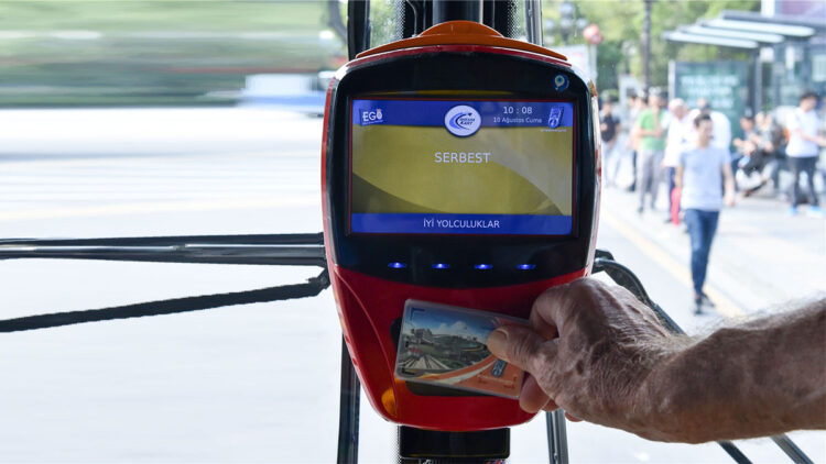 Ankara'da "kart basma" sanatı ve Kızılay'ın gizli labirentleri