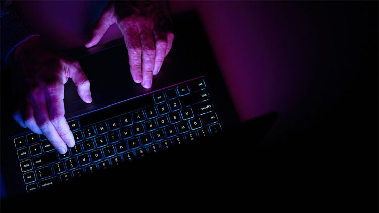 Dijital tespihler ve klavye bordo berelileri; Bir "Survivor" Türkiye analizi