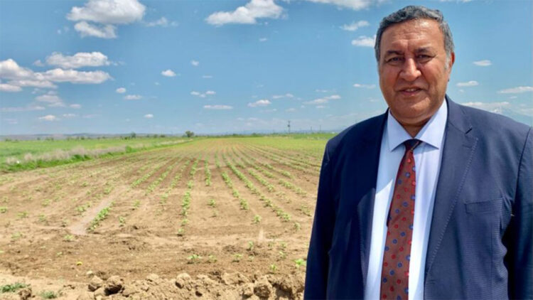 Çiftçi ülkenin yoksulları arasında yer alıyor