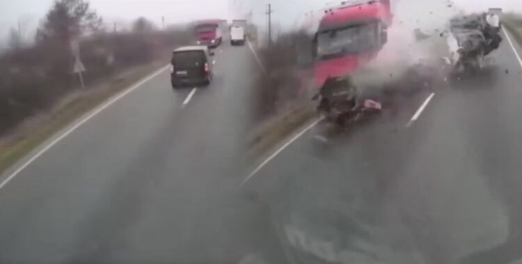 Romanya'da trafik kazası; 7 PAOK taraftarı hayatını kaybetti