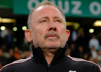 Laf olsun diye transfer yapmak istemiyoruz