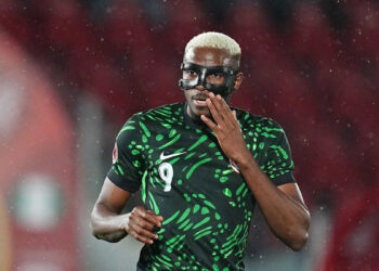 Victor Osimhen attığı iki golle yıldızlaştı