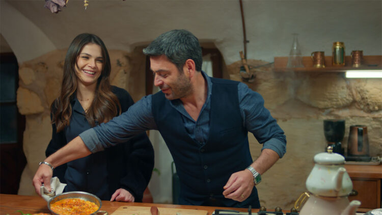 Alya ve Cihan arasında yine romantizm rüzgarları esiyor