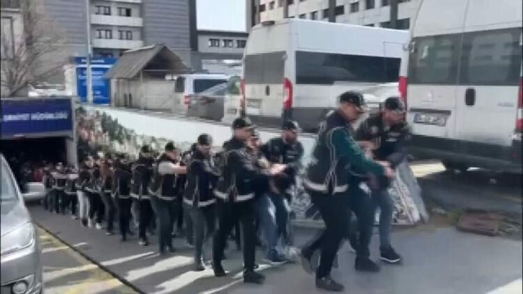 4 ildeki suç örgütü operasyonunda gözaltına alınanlar adliyeye sevk edildi