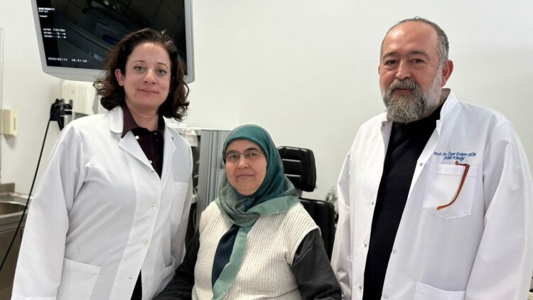 5 yıldır sadece 'evet, hayır' diyebiliyordu şimdi sohbet ediyor