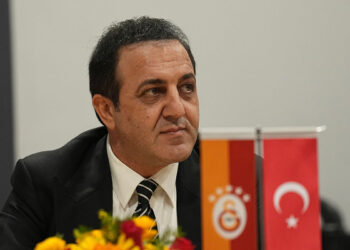 Hakan'ı Galatasaray formasıyla oynarken göreceğimize eminim
